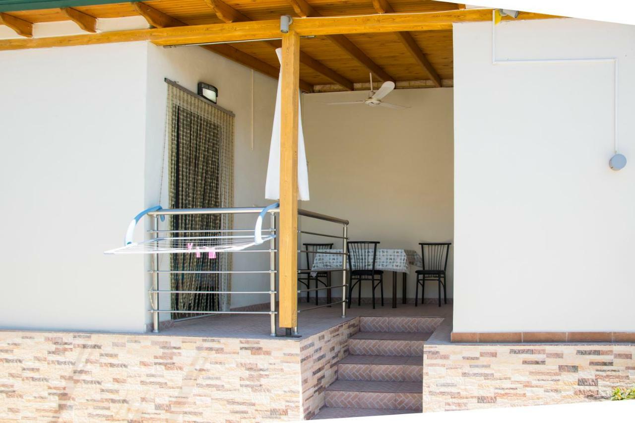 Vrasná Villa Filimon מראה חיצוני תמונה