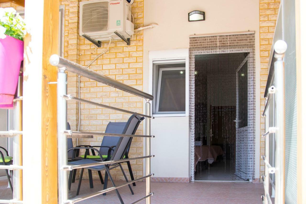 Vrasná Villa Filimon מראה חיצוני תמונה